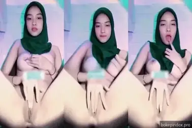 Cewek cantik memek tembem mulus colmek nakal